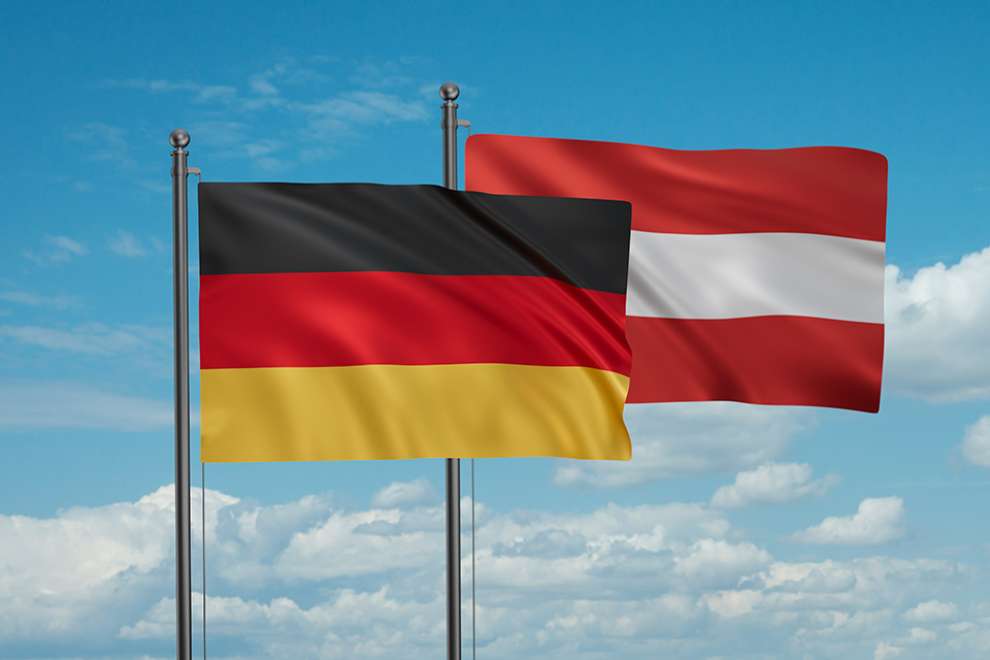 Foto: österreichische und deutsch Fahne